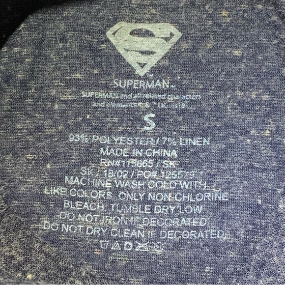 🦸‍♂️ [4/$25] SUPERMAN GRAPHIC SHORT SLEEVE DARK NAVY BLUE YOUTH T-SHIRT 🦸‍♂️ - Picture 4 of 4